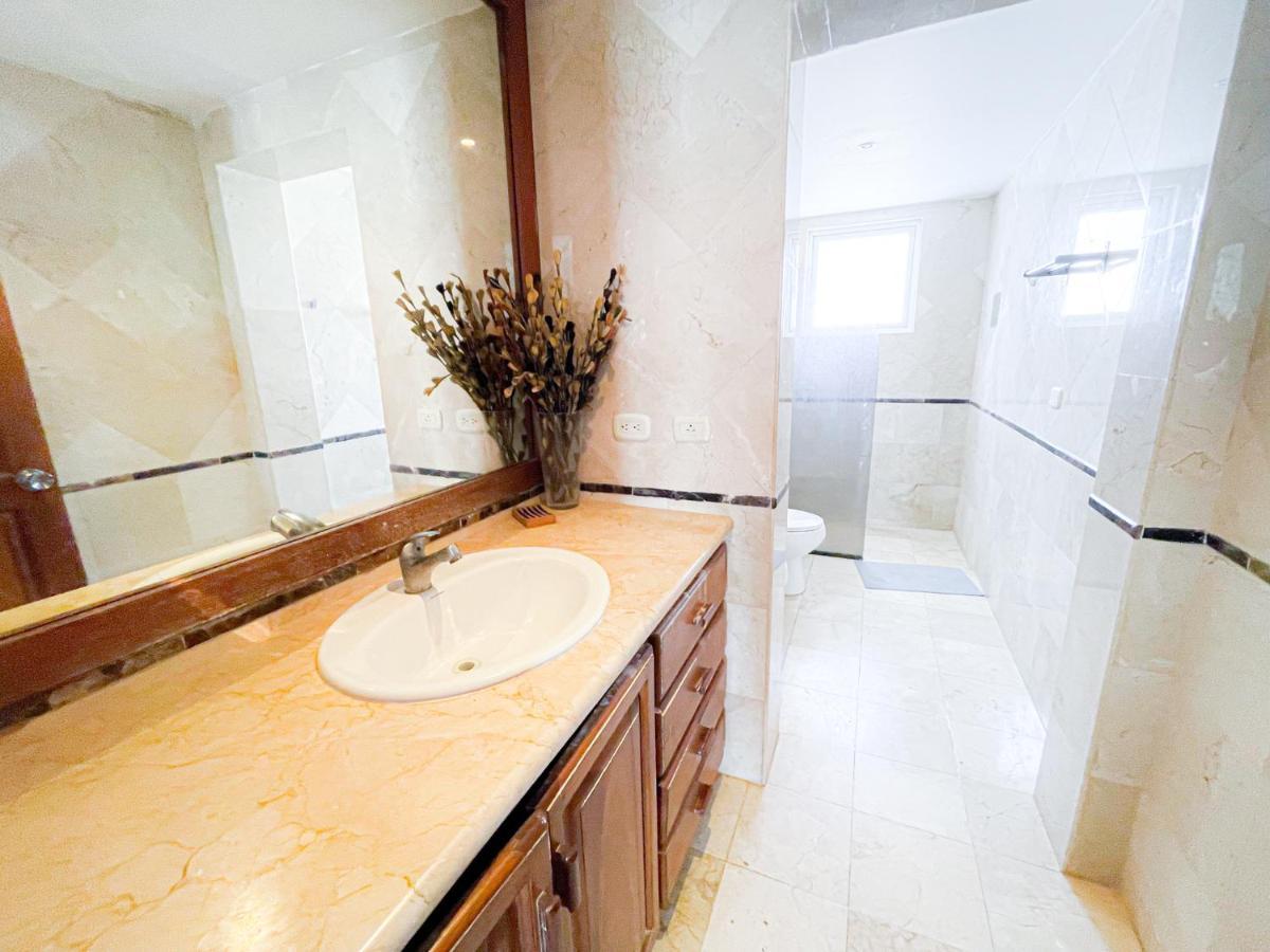 Villas & Apartments Vacation Hotel Rentals Long Term Bavaro Los Corales プンタ・カナ エクステリア 写真