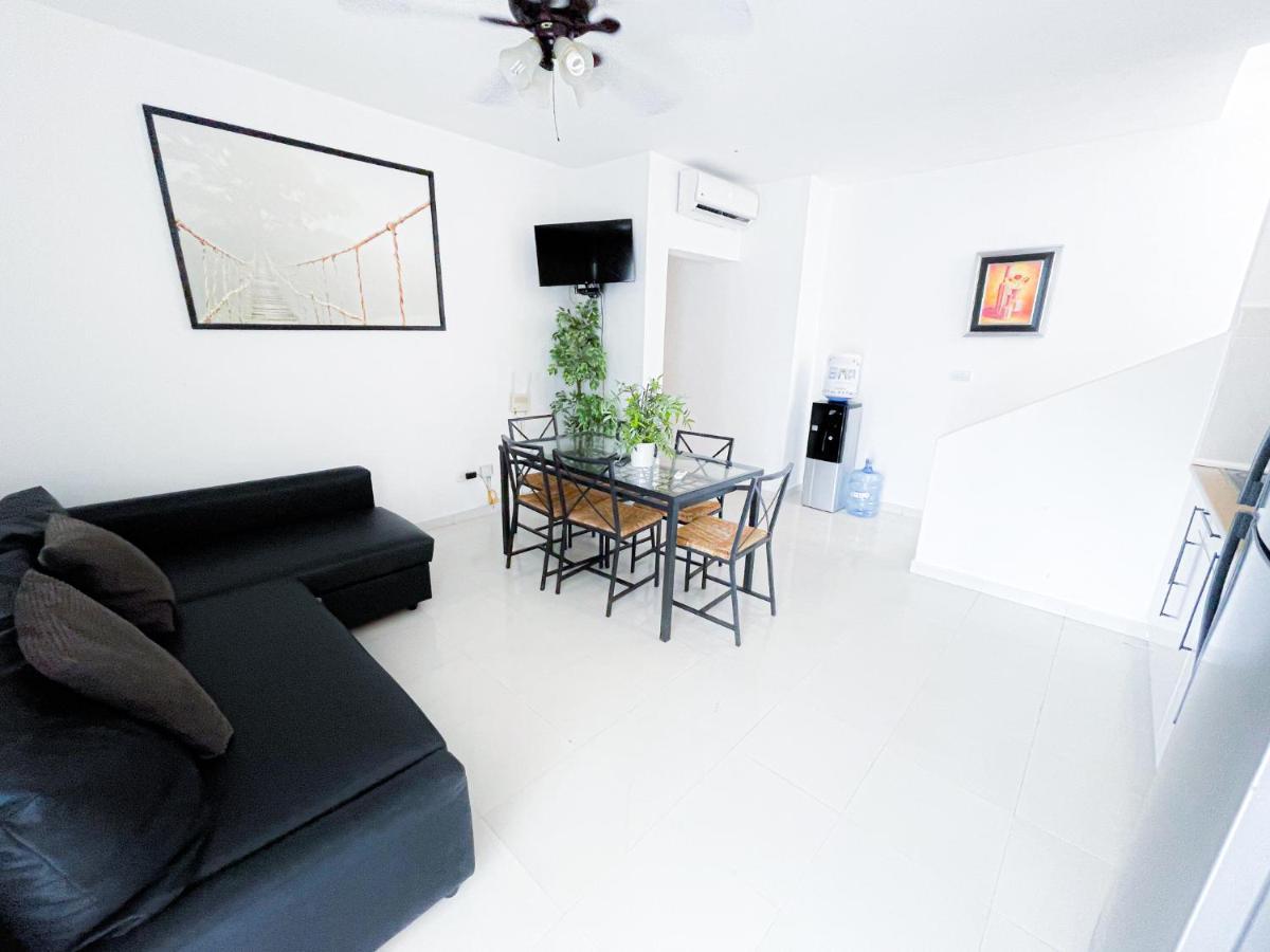 Villas & Apartments Vacation Hotel Rentals Long Term Bavaro Los Corales プンタ・カナ エクステリア 写真