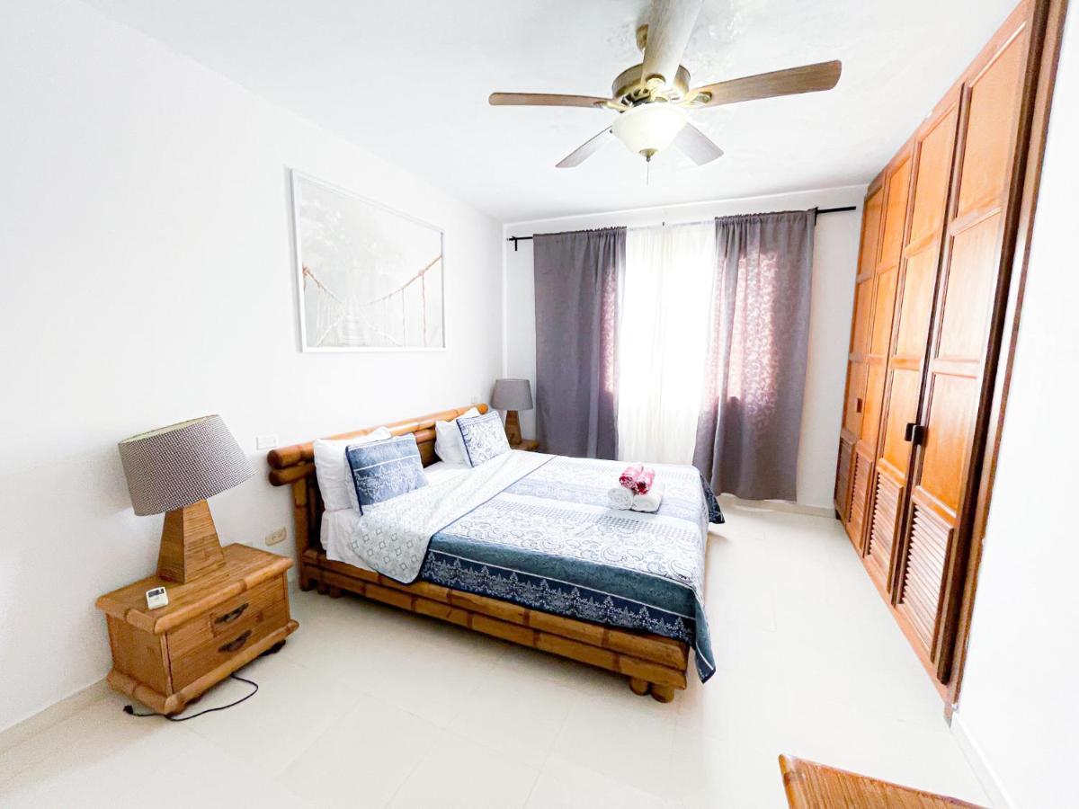 Villas & Apartments Vacation Hotel Rentals Long Term Bavaro Los Corales プンタ・カナ エクステリア 写真